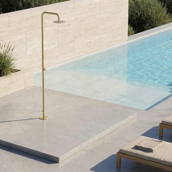 Doccia esterna oro in acciaio inox AISI 316L con soffione 25 cm e rubinetto integrato